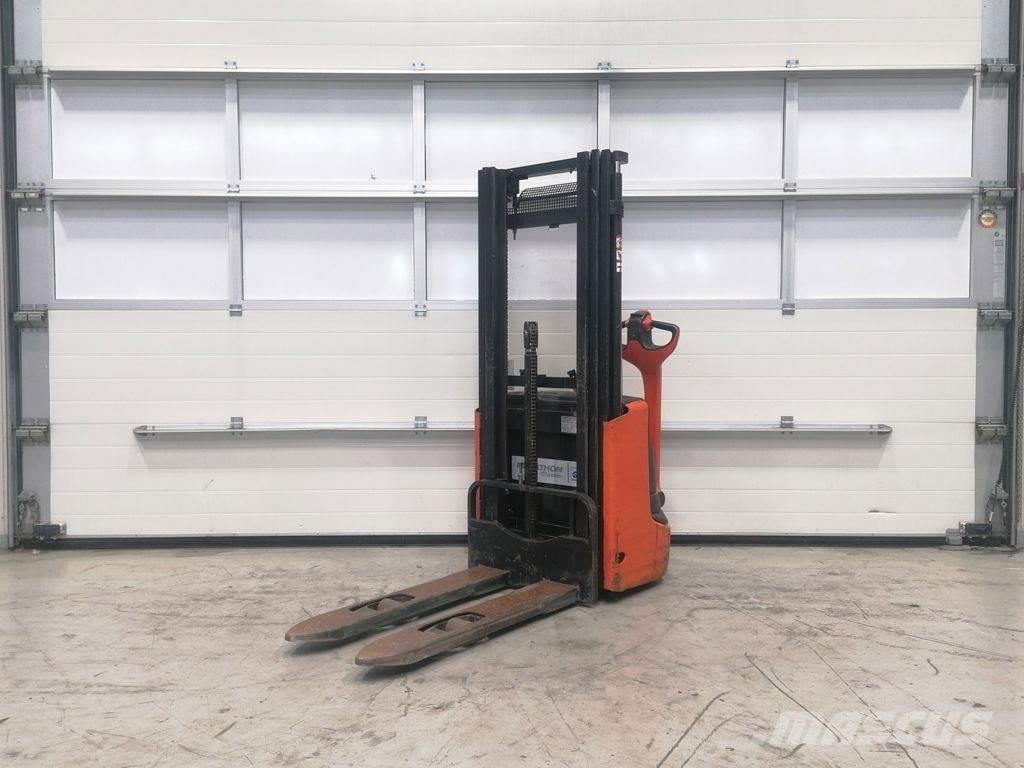 Linde L10 Meeloop stapelaar