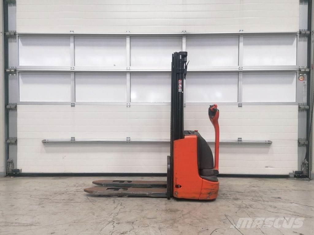 Linde L10 Meeloop stapelaar