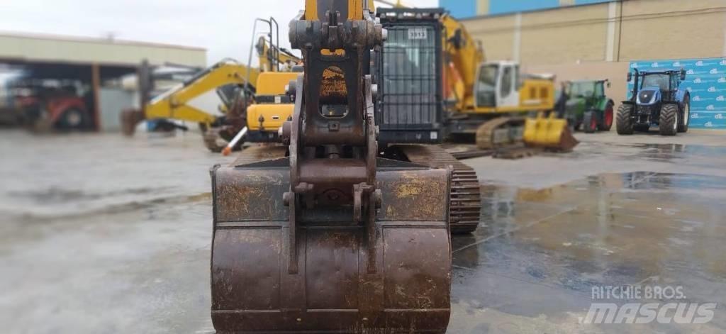 Hyundai HX 300 L Rupsgraafmachines
