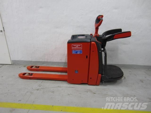 Linde T20AP Pallettruck met meerij platform