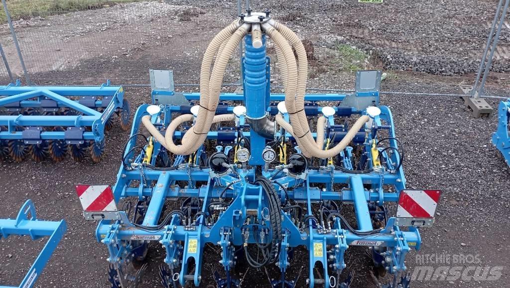 Farmet STRIP-TILL 6N Beitelploeg