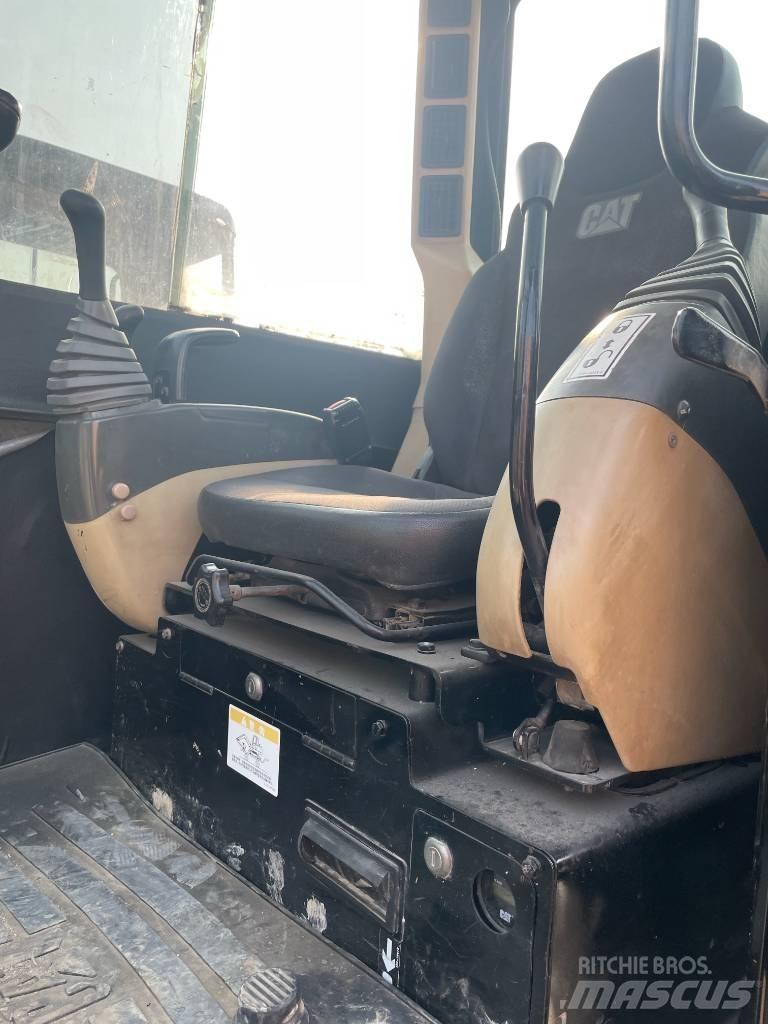 CAT 306 Rupsgraafmachines