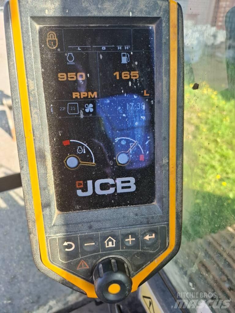 JCB JS 220 LC Rupsgraafmachines
