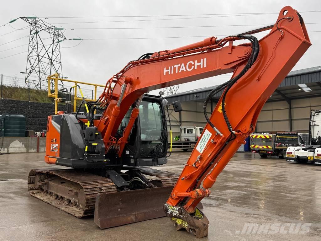 Hitachi ZX 135 US-7 Rupsgraafmachines