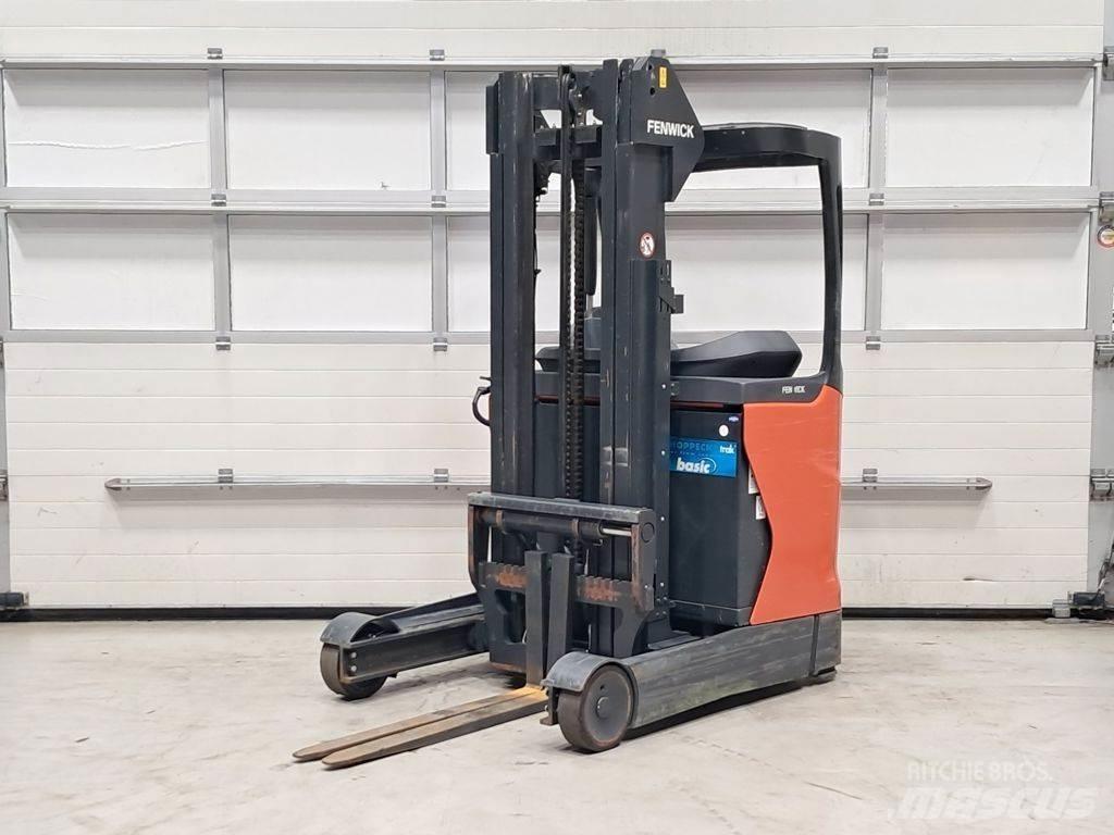 Linde R14-01 Reachtruck voor hoog niveau