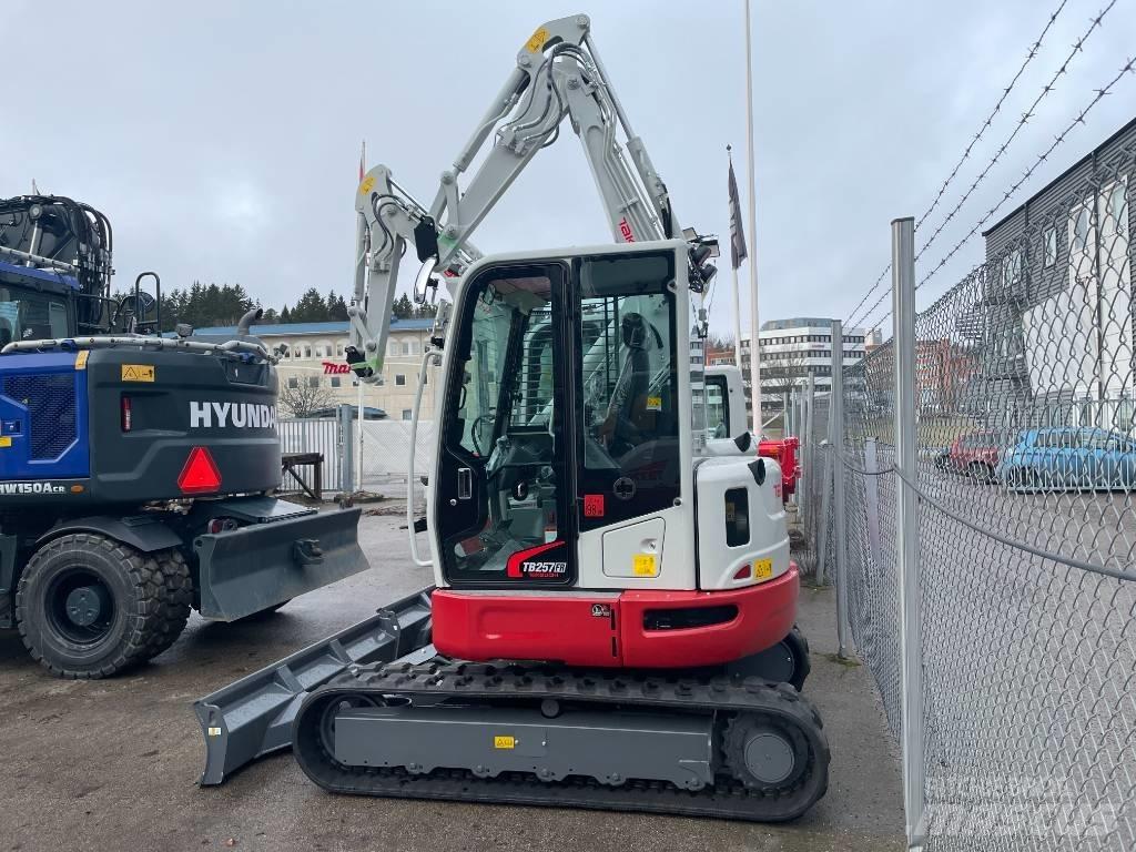 Takeuchi TB 257 FR Minigraafmachines < 7t