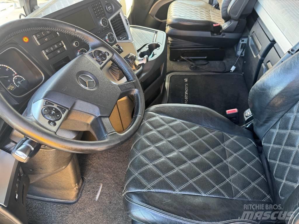 Mercedes-Benz  Trekkers