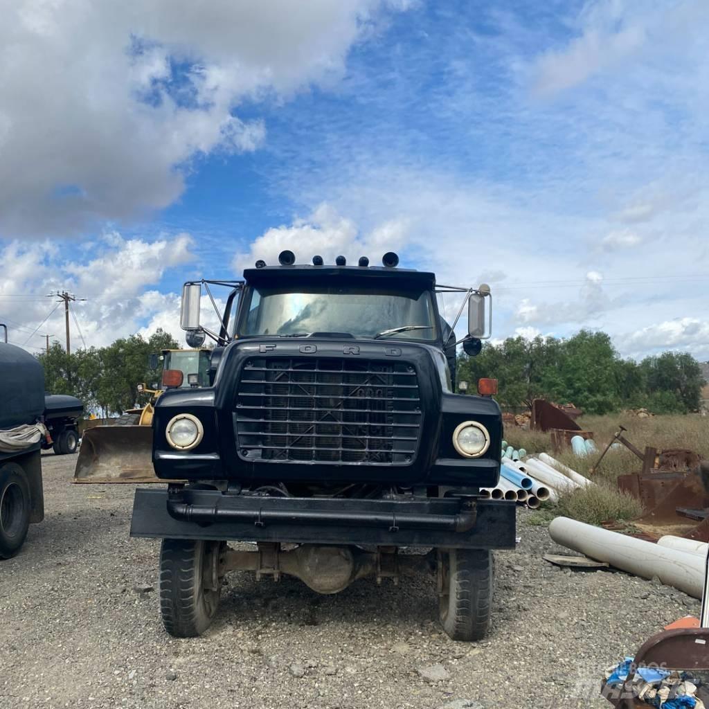 Ford 6 x 6 Water tankwagens