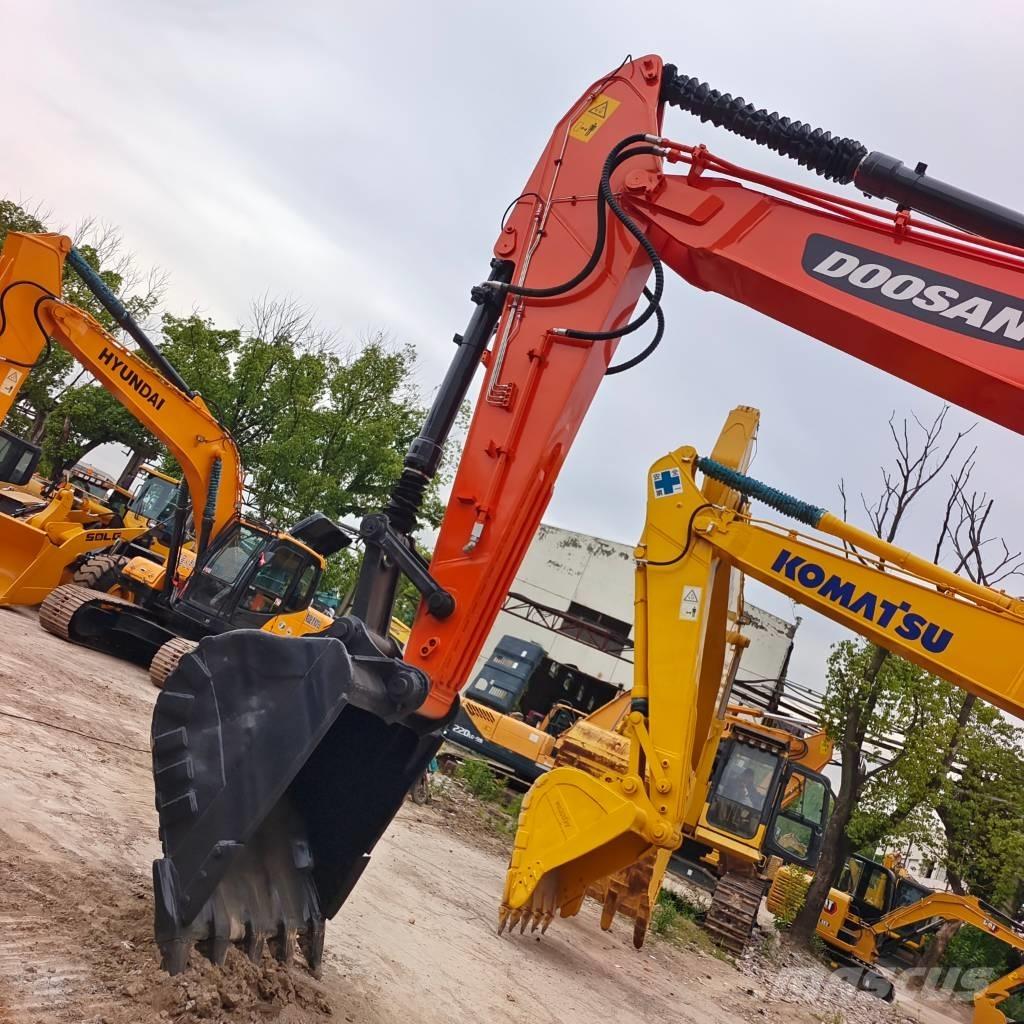 Doosan DX 300 LC-9C Rupsgraafmachines