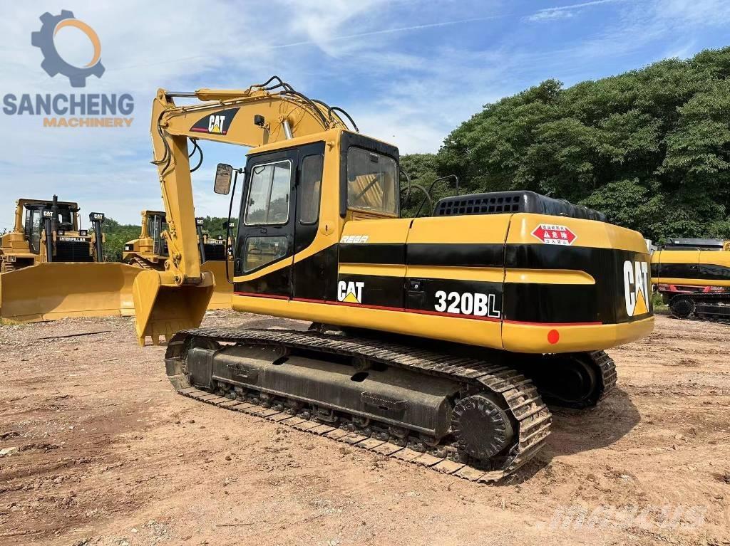 CAT 320 B Rupsgraafmachines
