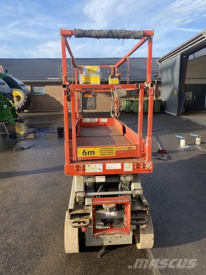 SkyJack SJ3219 Schaarhoogwerkers