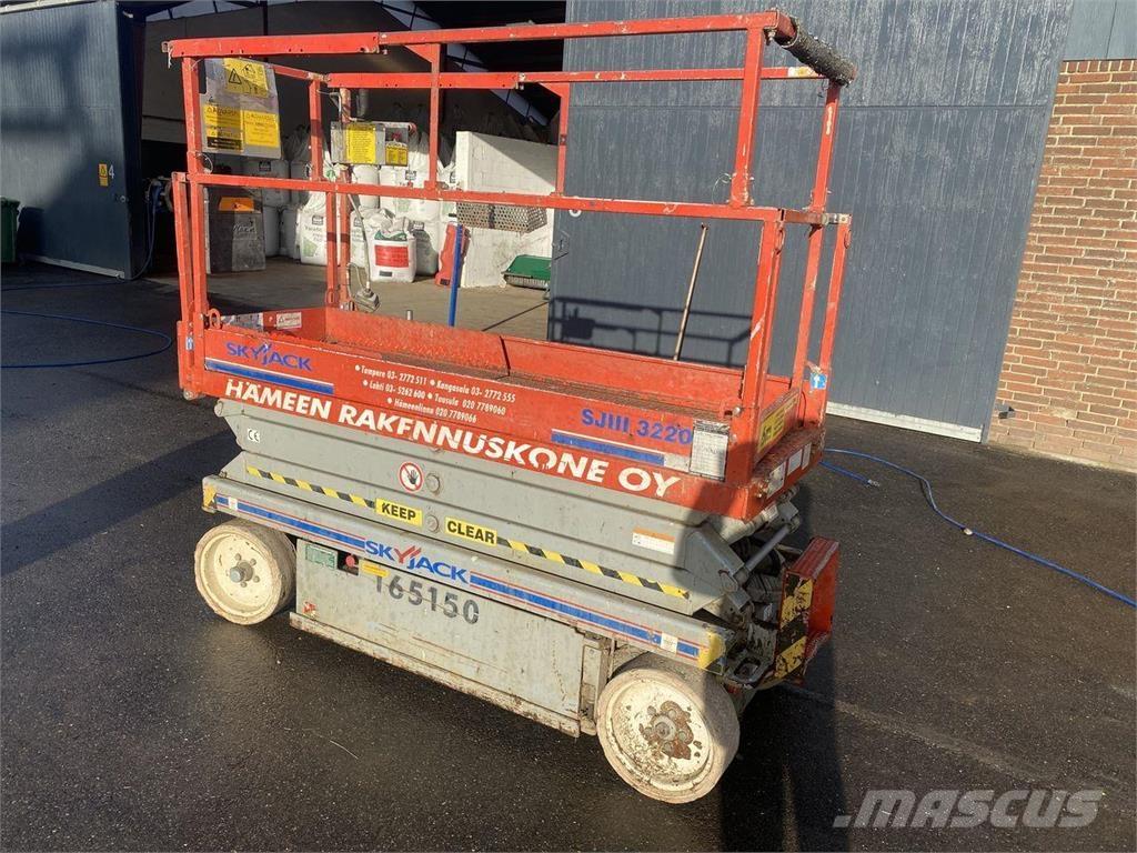 SkyJack SJ3219 Schaarhoogwerkers