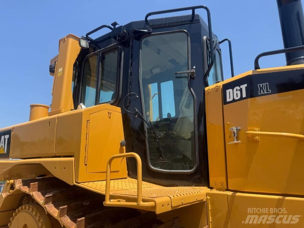 CAT D 6 T XL Rupsdozers