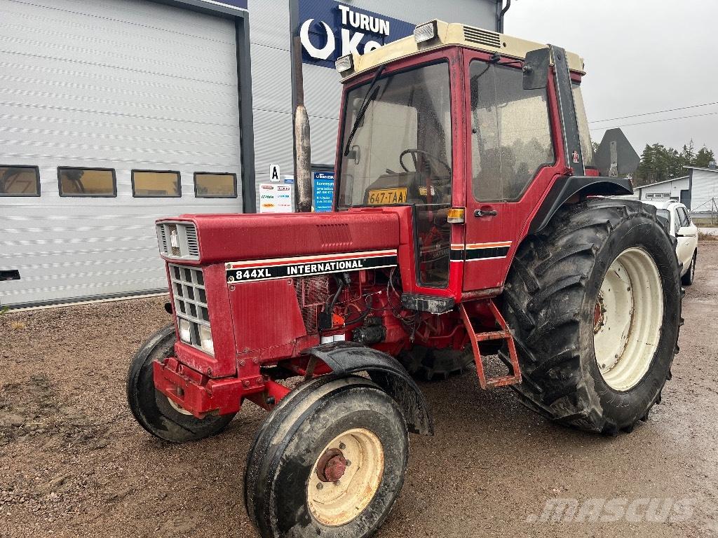 International 844xl Tractoren