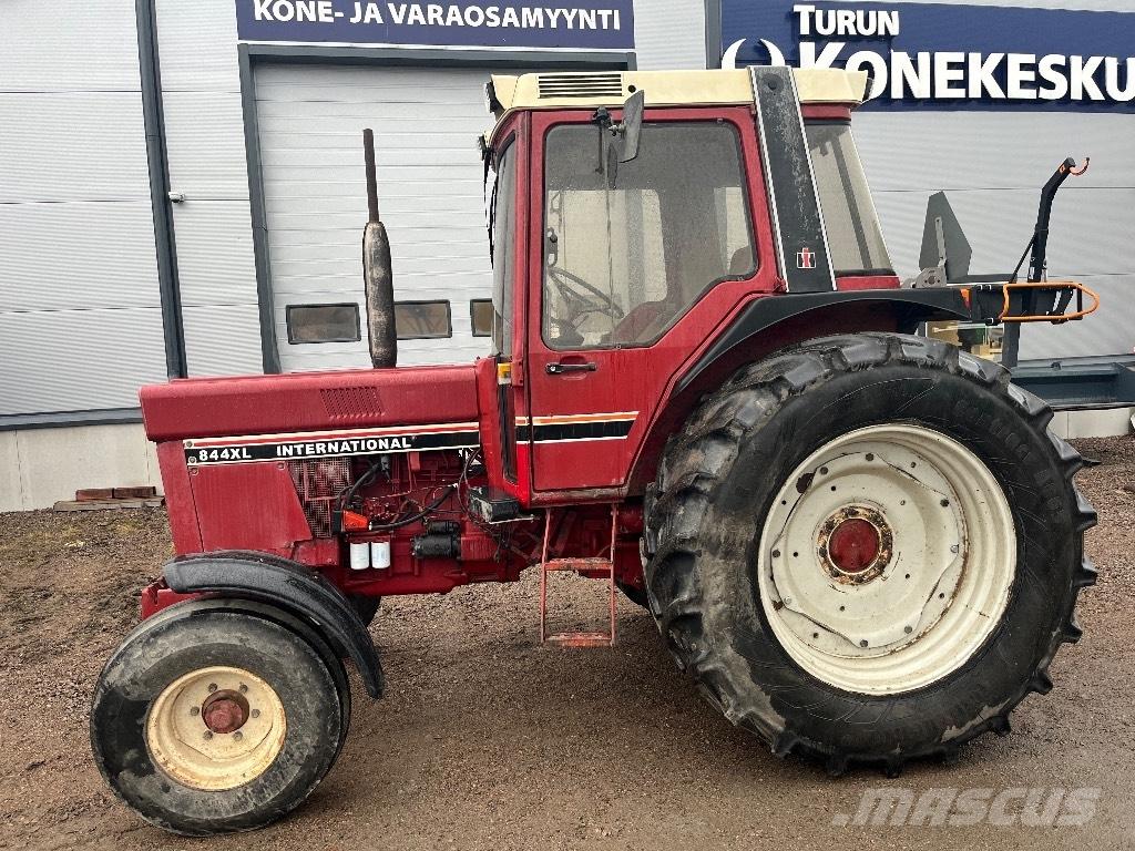 International 844xl Tractoren