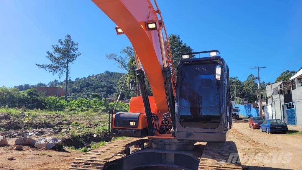 Doosan DX 225 LCA Rupsgraafmachines