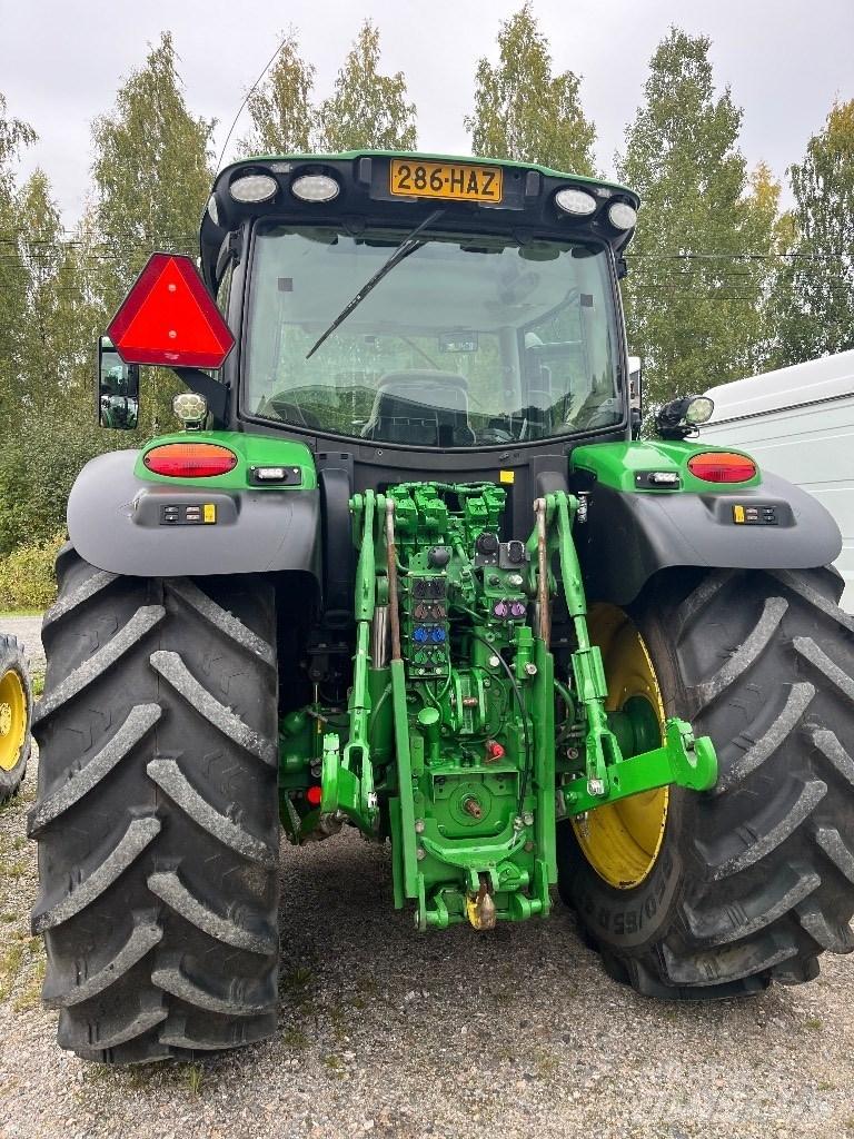John Deere 6155 R Tractoren