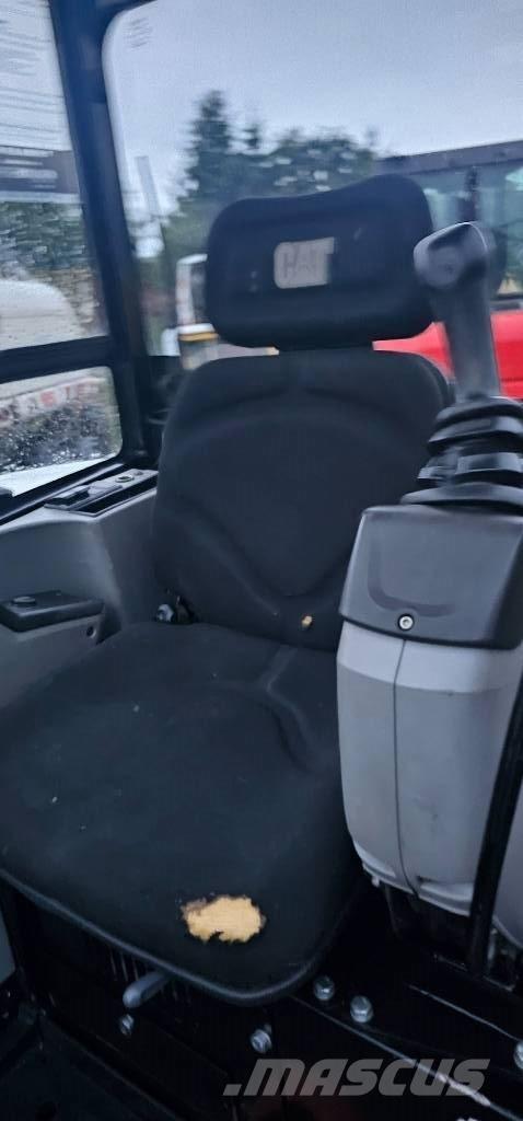 CAT 302.7 D CR Minigraafmachines < 7t
