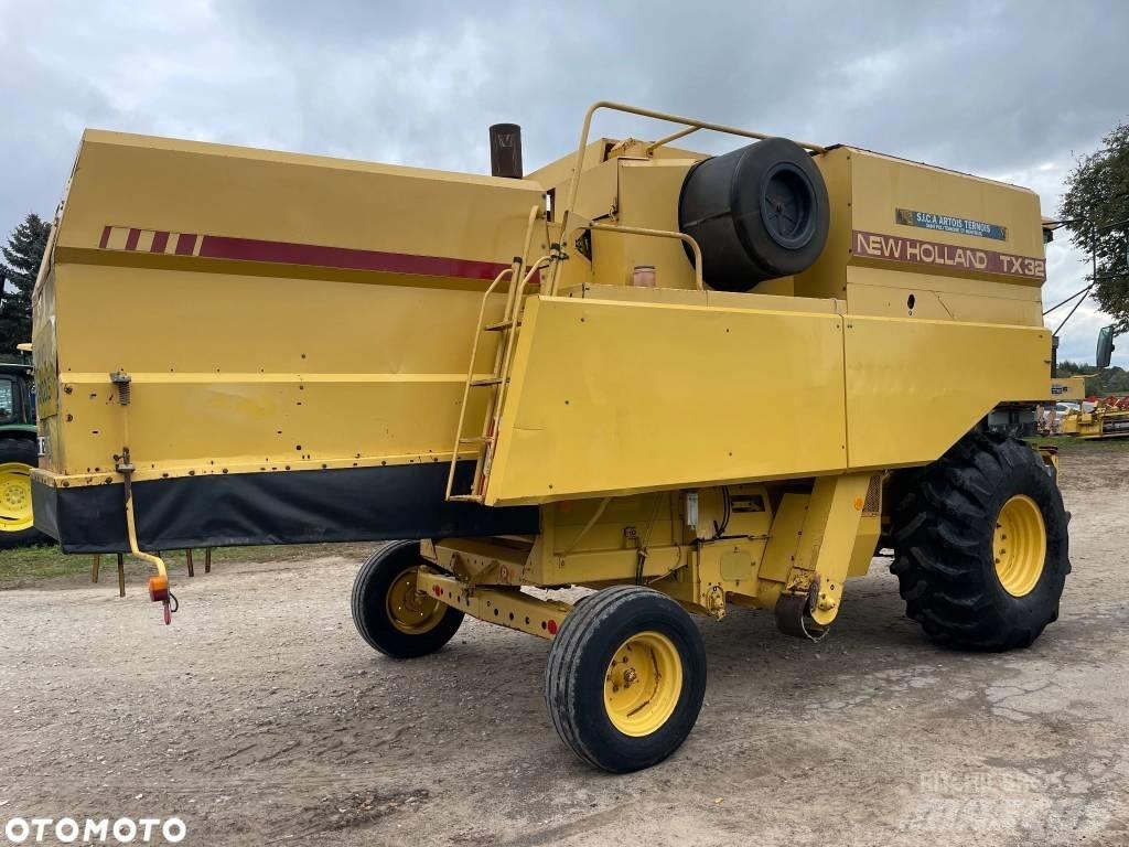 New Holland TX 32 Maaidorsmachines