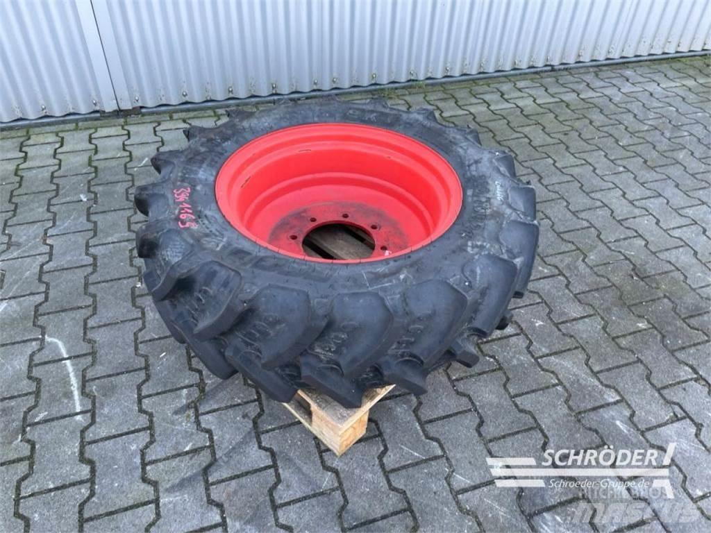 BKT 1X 320/70 R24 Banden, wielen en velgen