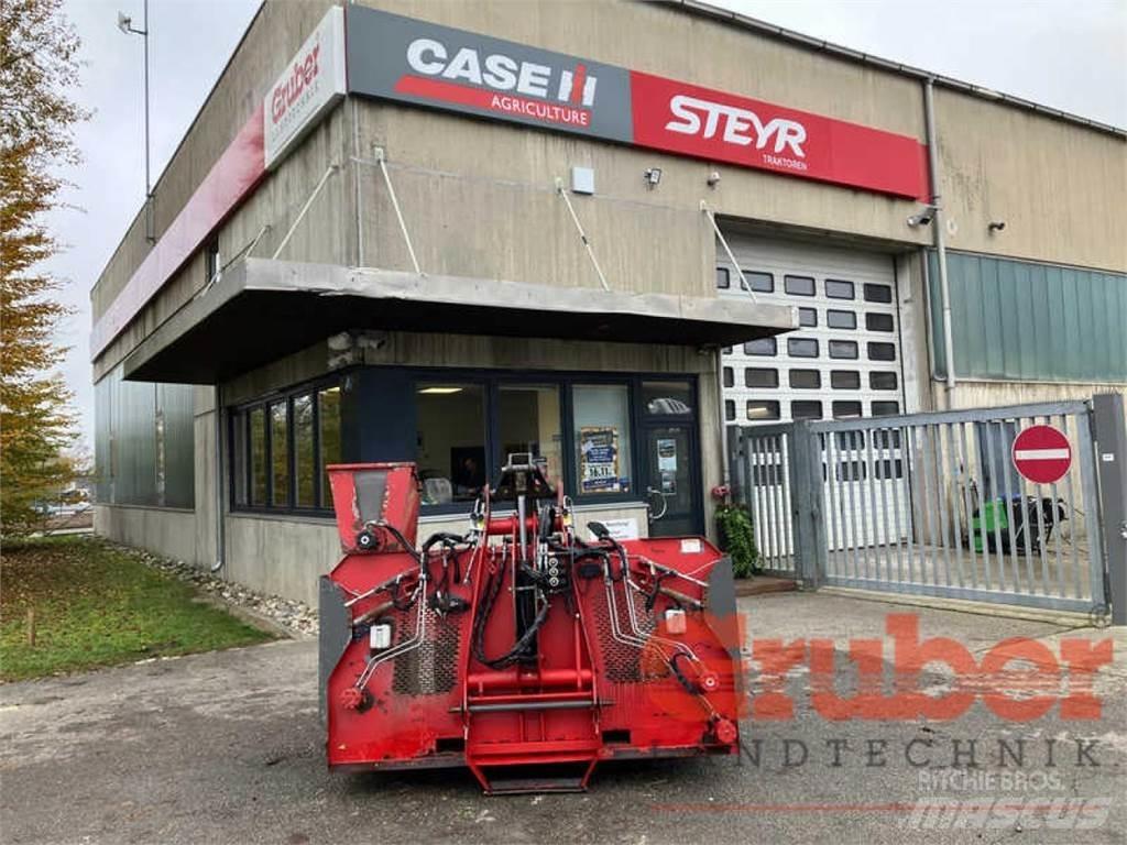 Gruber D 2200 W Uitkuilmachines