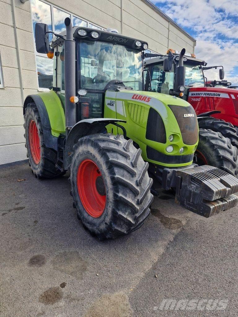 CLAAS Arion 640 Tractoren