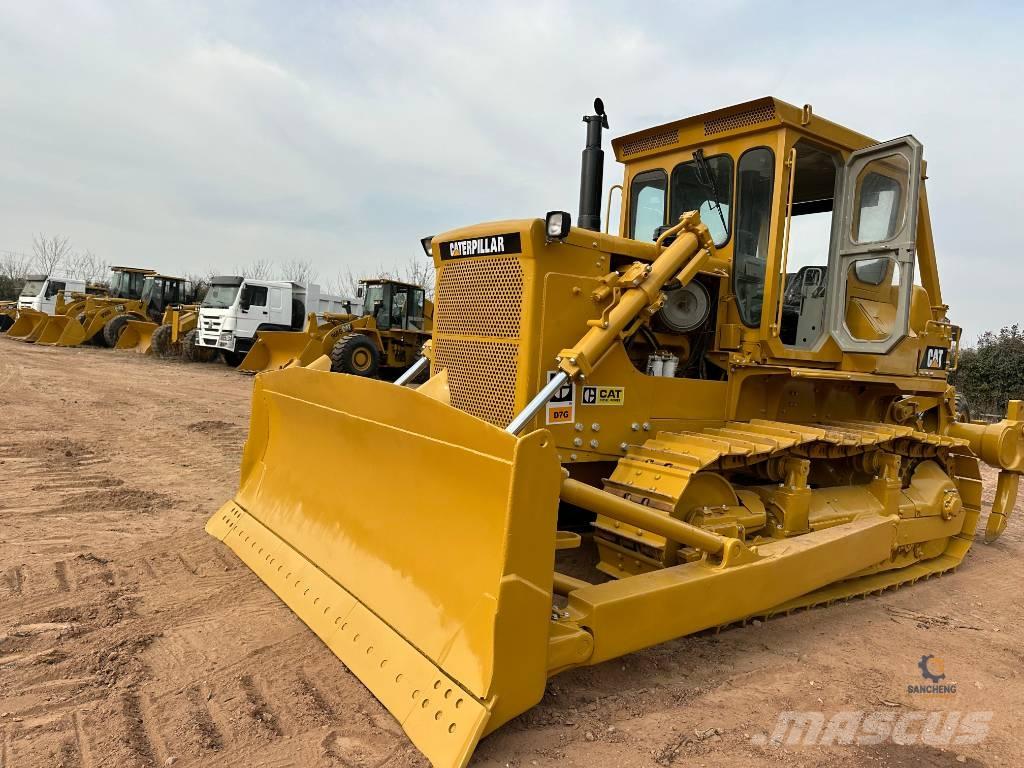 CAT D7G Rupsdozers