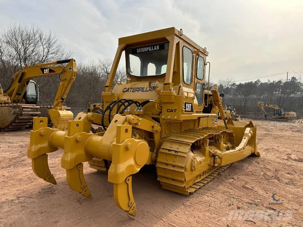 CAT D7G Rupsdozers