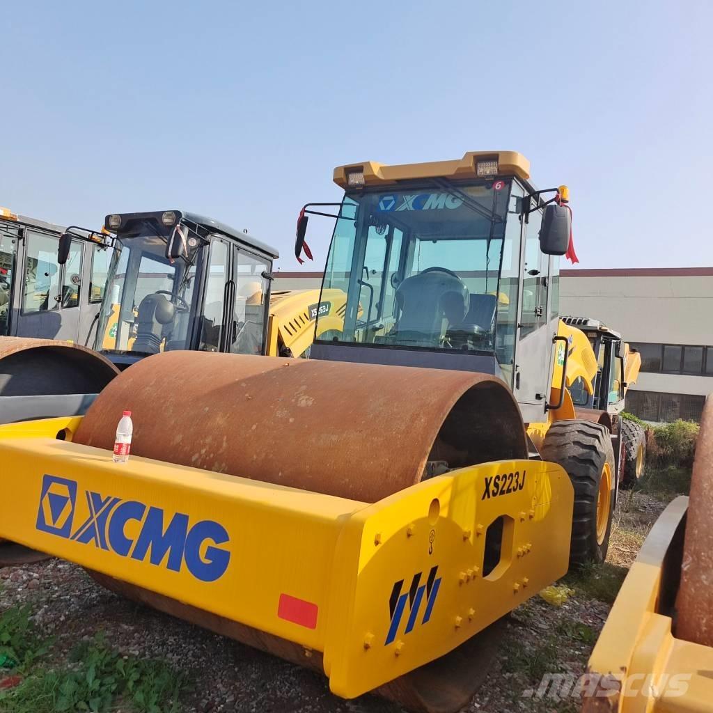XCMG XS 223 J Trilrolwalsen