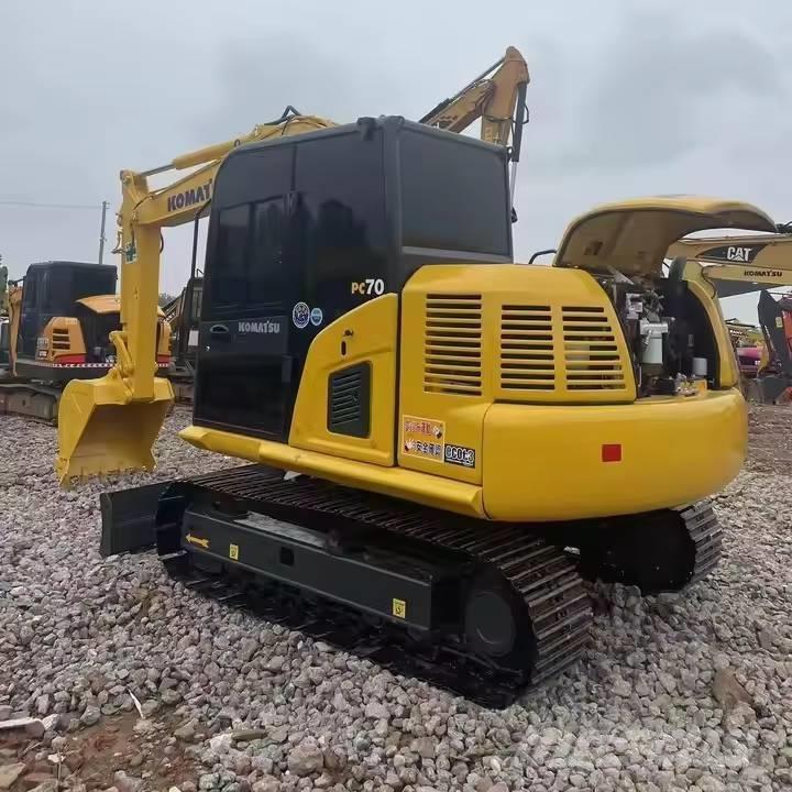 Komatsu PC70-8 Midigraafmachines 7t - 12t