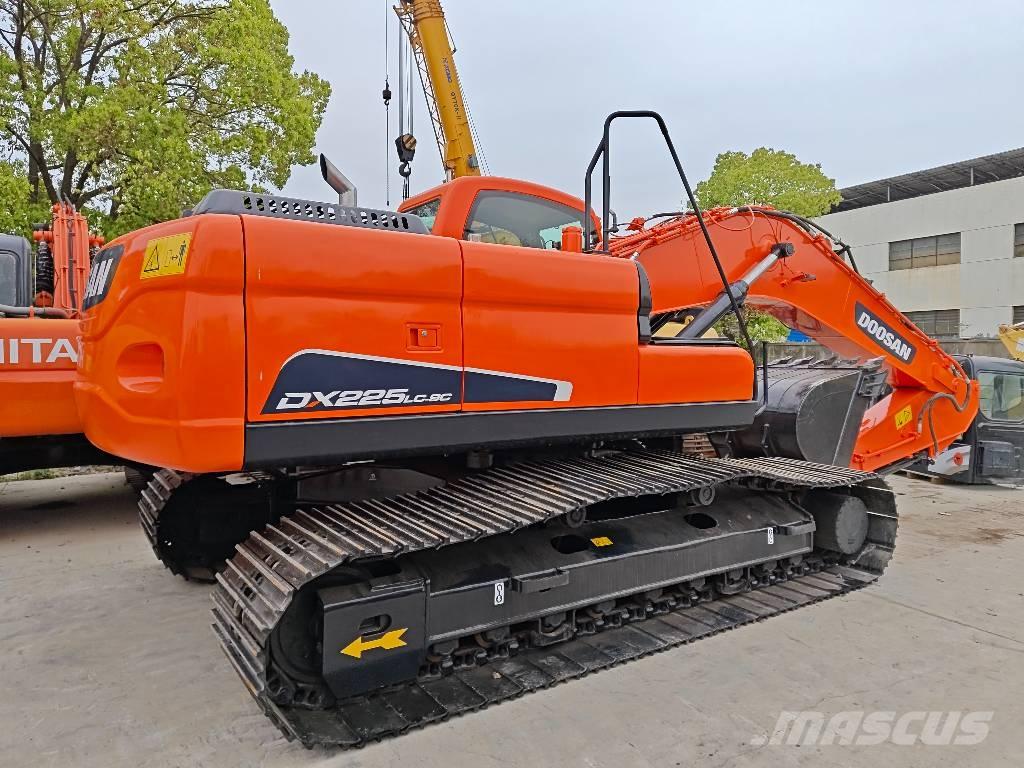 Doosan DX 225 LC Rupsgraafmachines