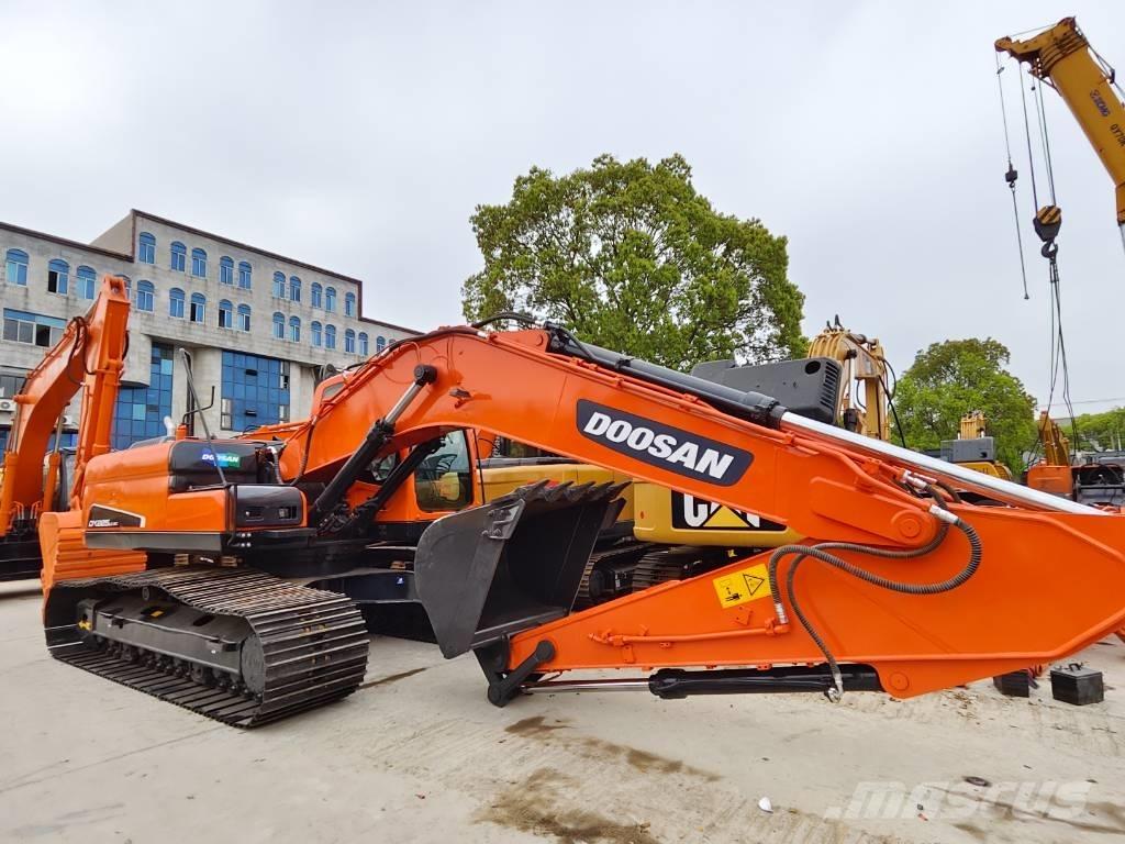 Doosan DX 225 LC Rupsgraafmachines