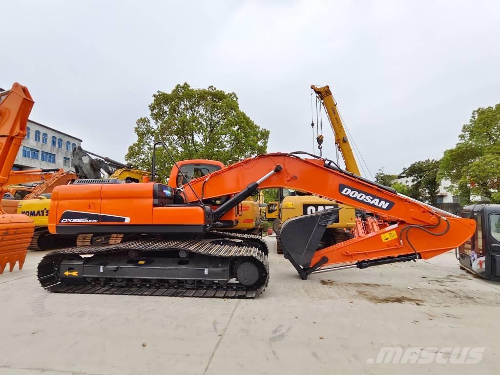 Doosan DX 225 LC Rupsgraafmachines