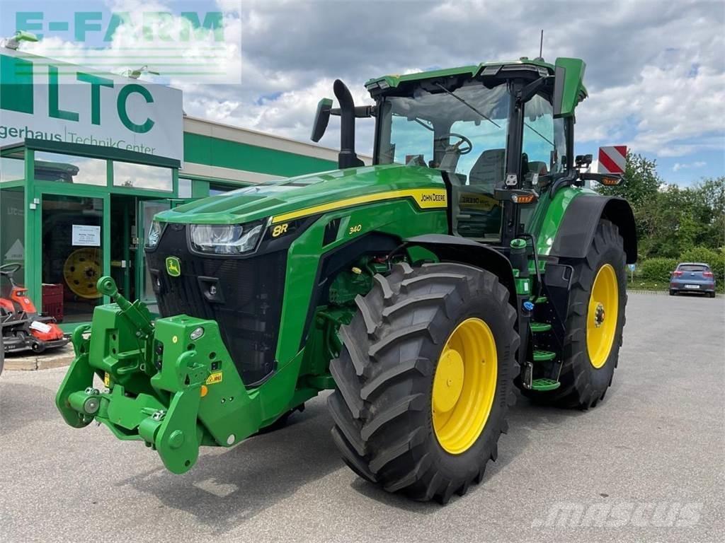 John Deere 8R340 Tractoren