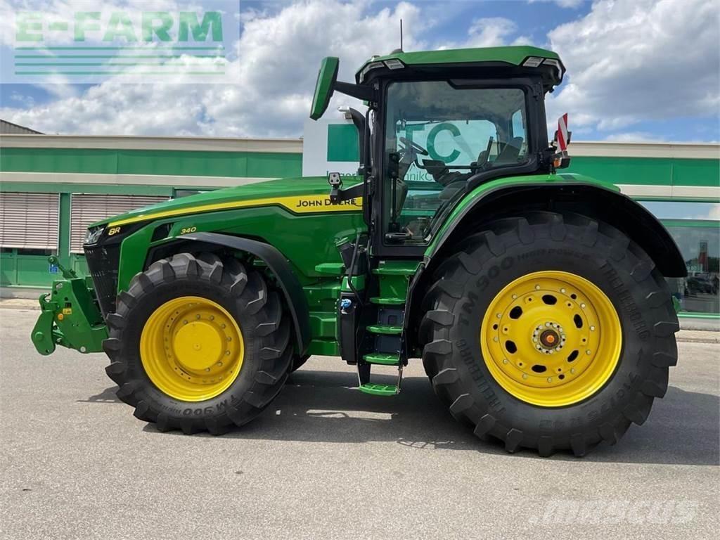 John Deere 8R340 Tractoren