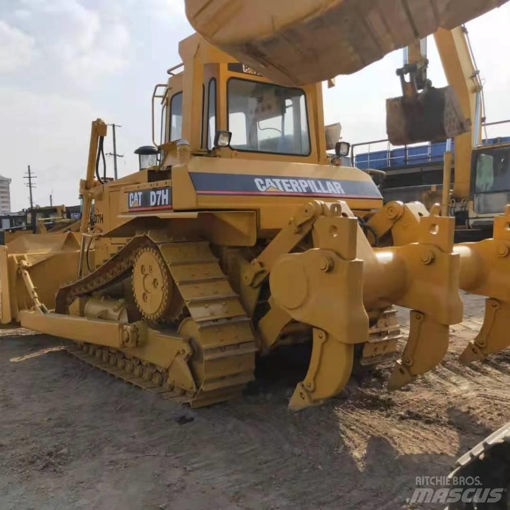 CAT D7H Rupsdozers