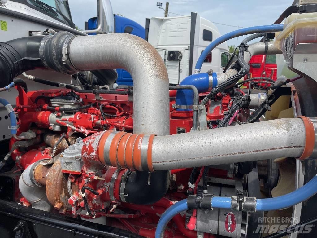 Peterbilt 389 Trekkers