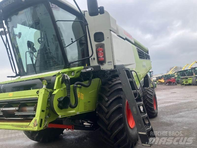 CLAAS LEXION 6700 Maaidorsmachines