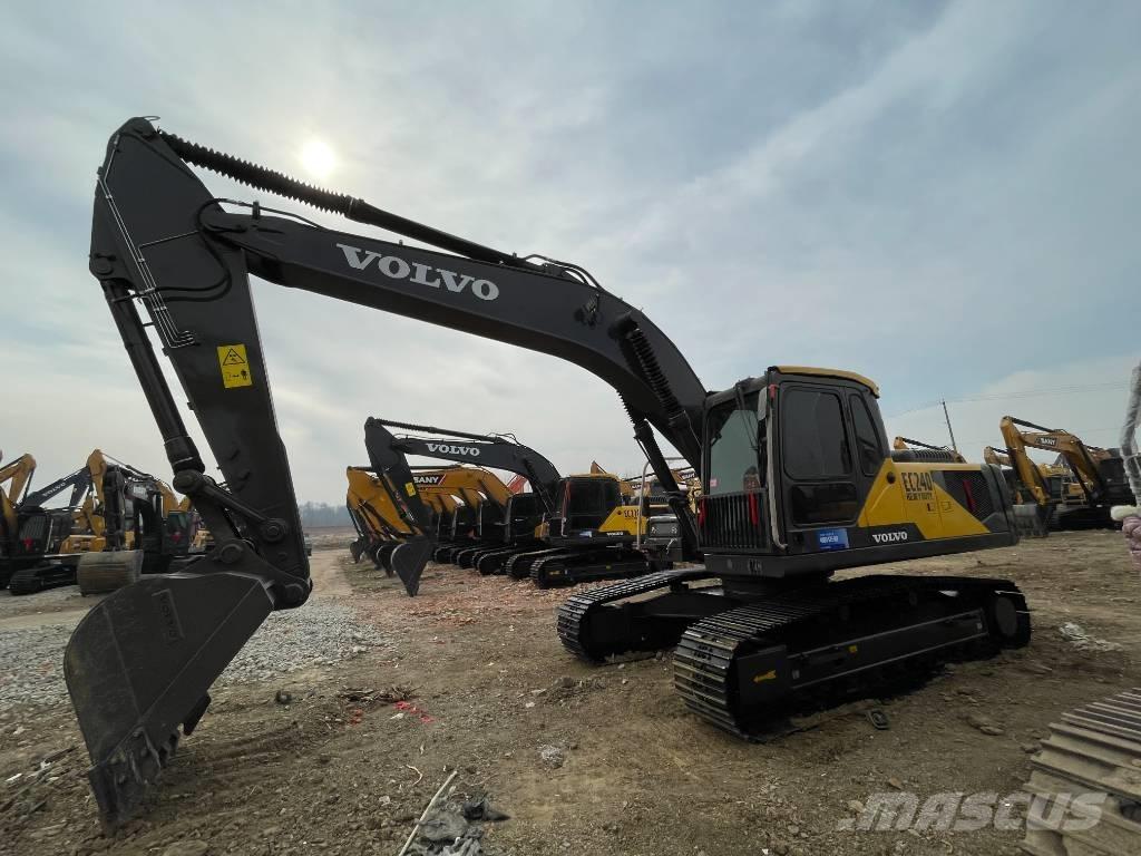 Volvo EC 240 Rupsgraafmachines