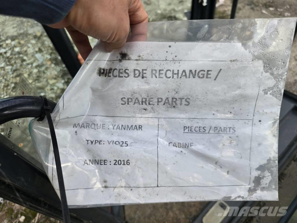 Yanmar Vio 25 Cabine Cabine en interieur