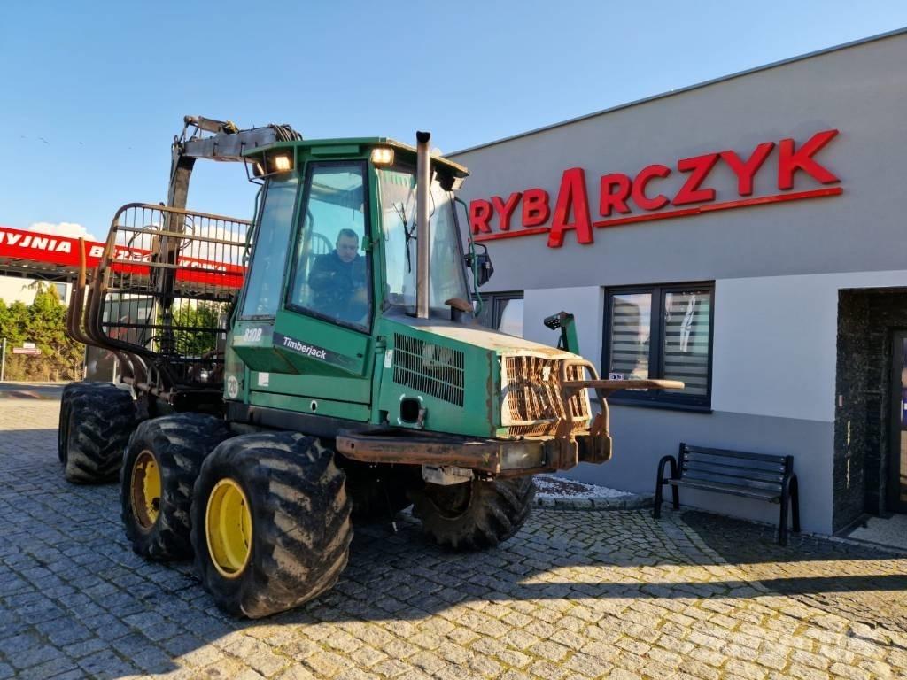 Timberjack 810 B Uitrijwagens