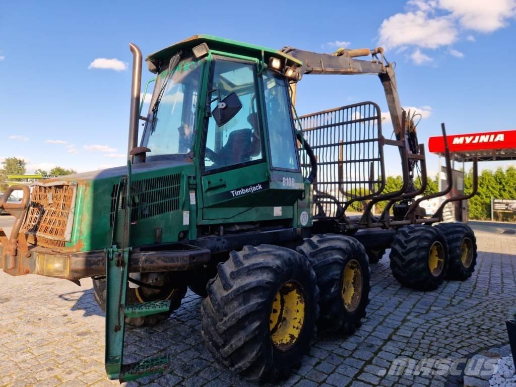 Timberjack 810 B Uitrijwagens