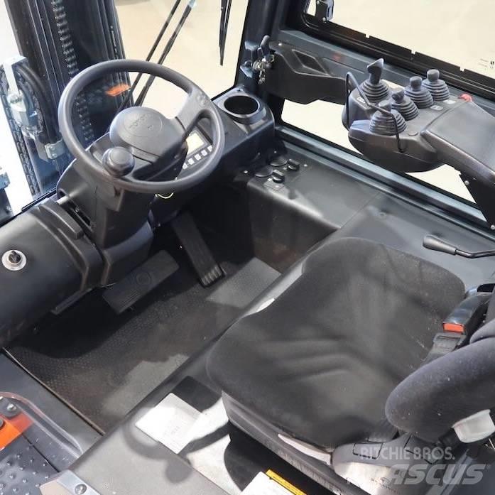 Toyota 8FBMT30 Elektrische heftrucks