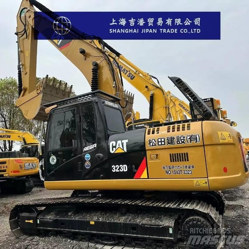 CAT 323 D Rupsgraafmachines