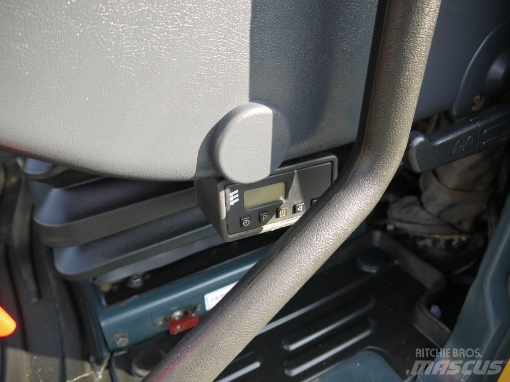 Hyundai HX 300 L Rupsgraafmachines