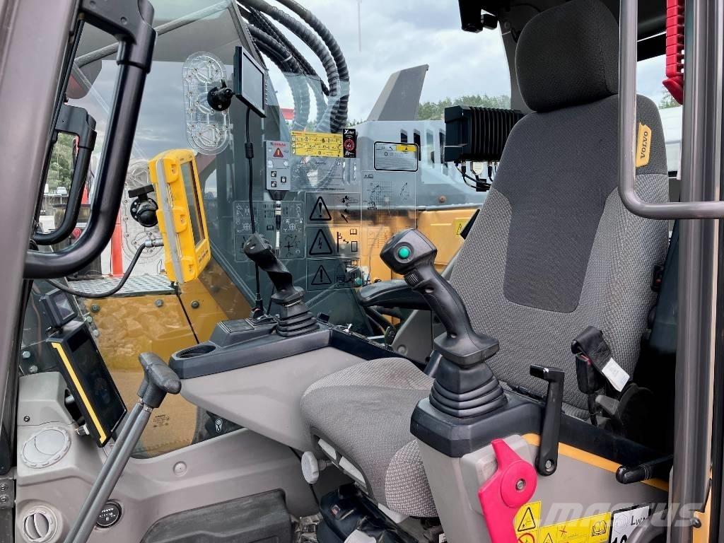 Volvo ECR 235 E Rupsgraafmachines