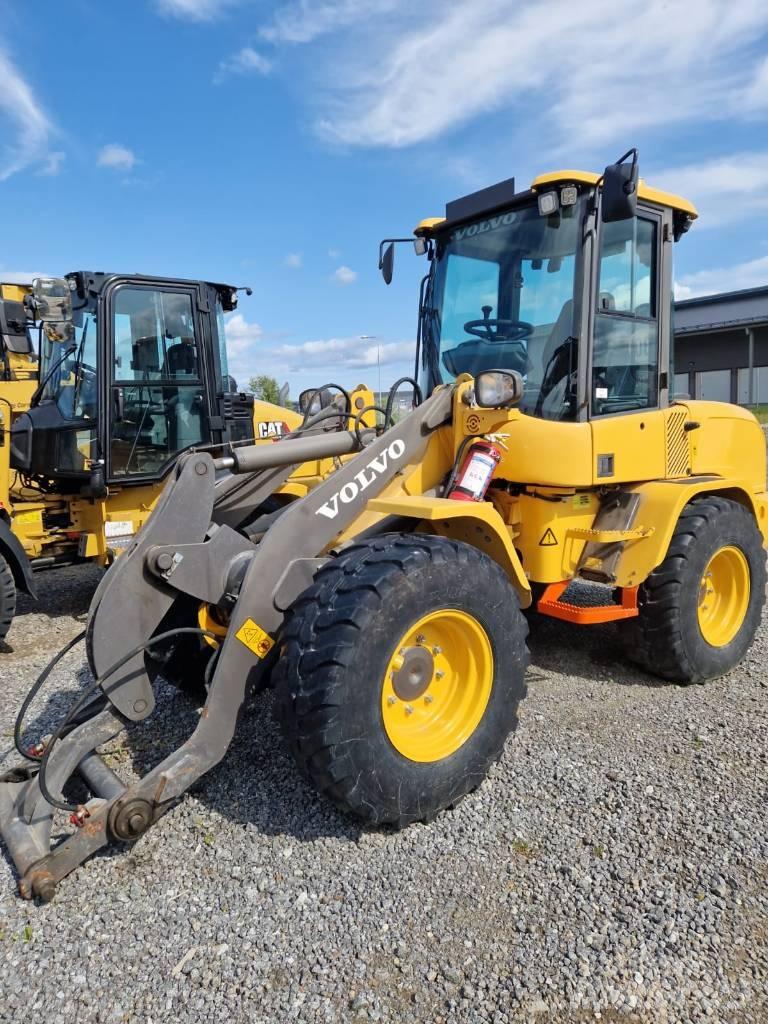 Volvo L 30 G Wielladers
