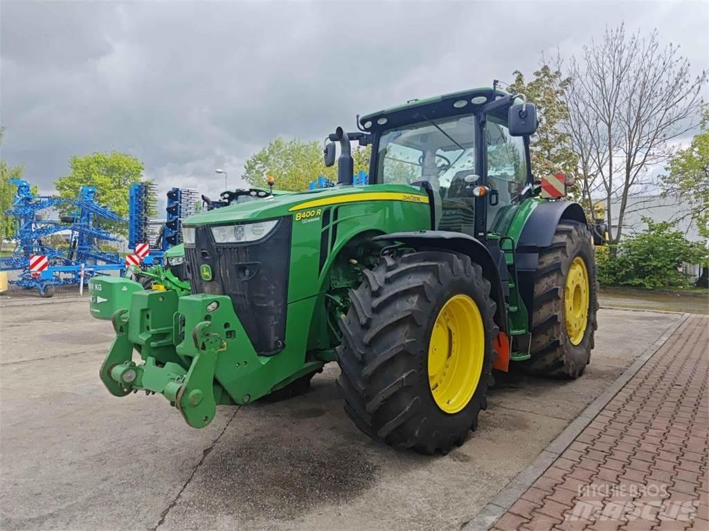 John Deere 8400R Tractoren