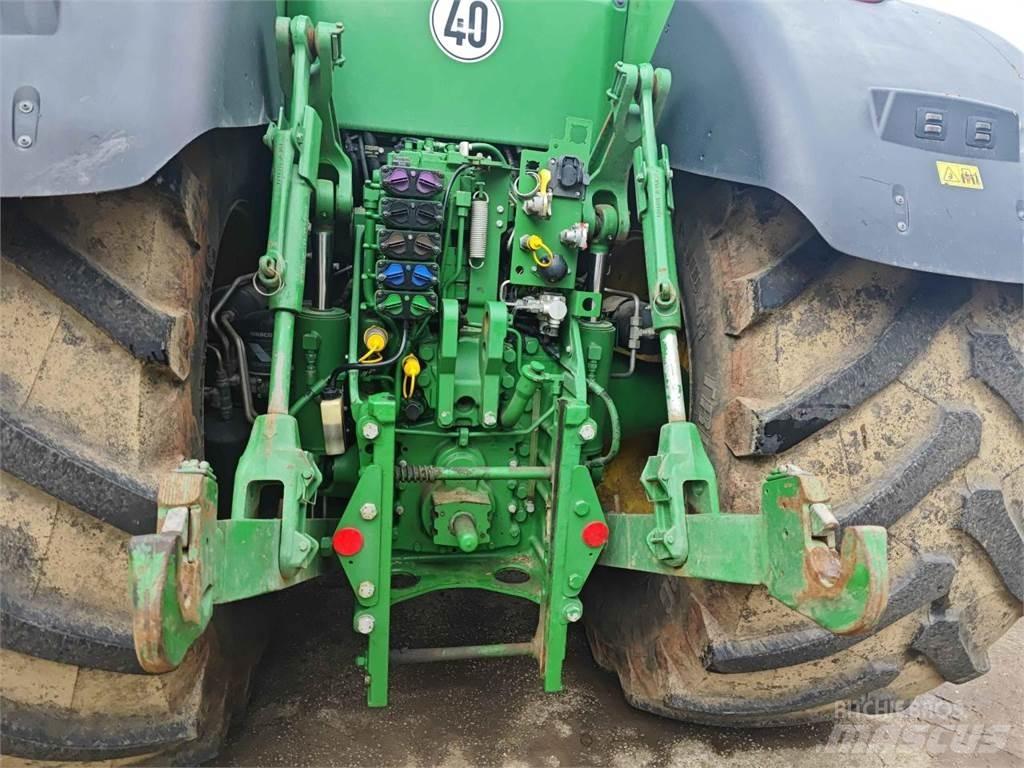John Deere 8400R Tractoren