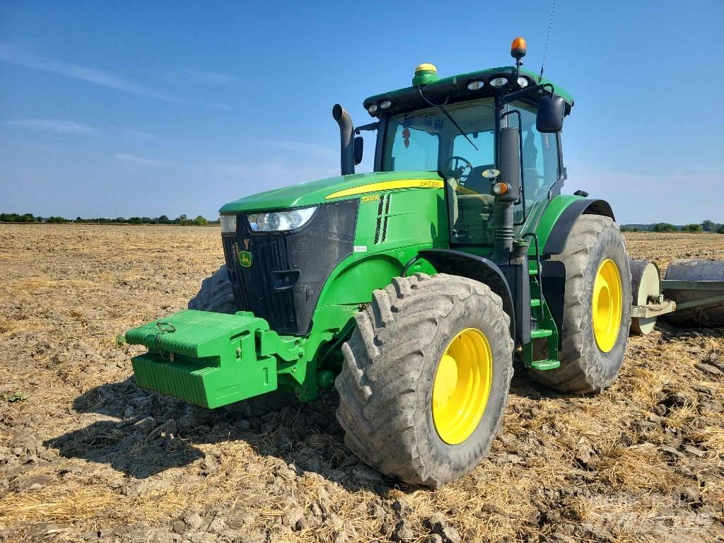 John Deere 7200 R Tractoren